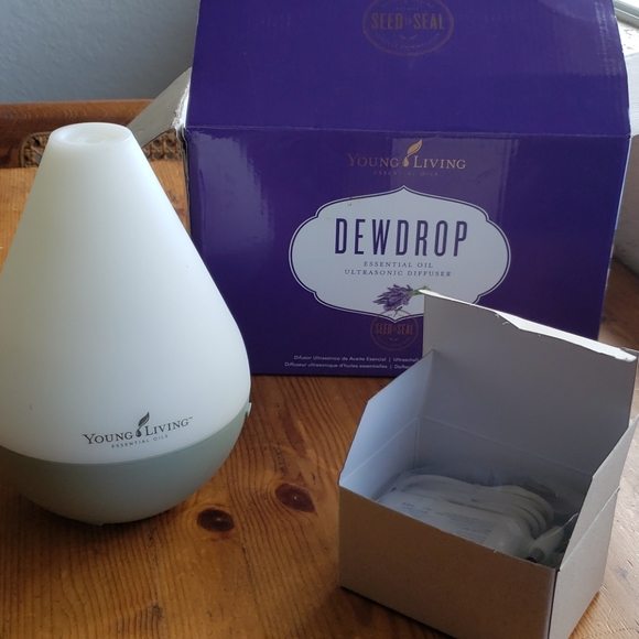 Young Living Dewdrop Diffuser NIB